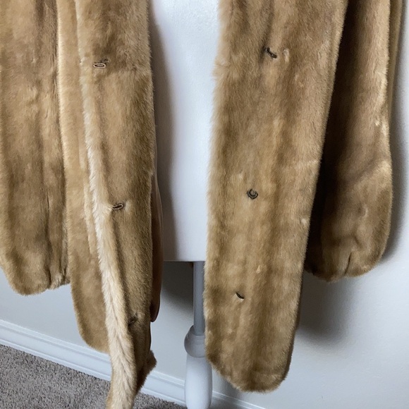 Vintage Faux Fur Coat Brown with Pockets - Picture 7 of 8